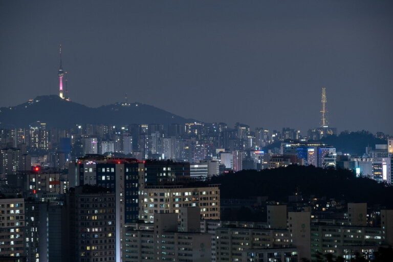 불법증여가 이루어 졌다는 법정소송 가능한지