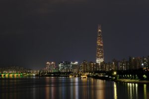 경매중인 물건의 가압류채권을 양도받을 수 있는지요.